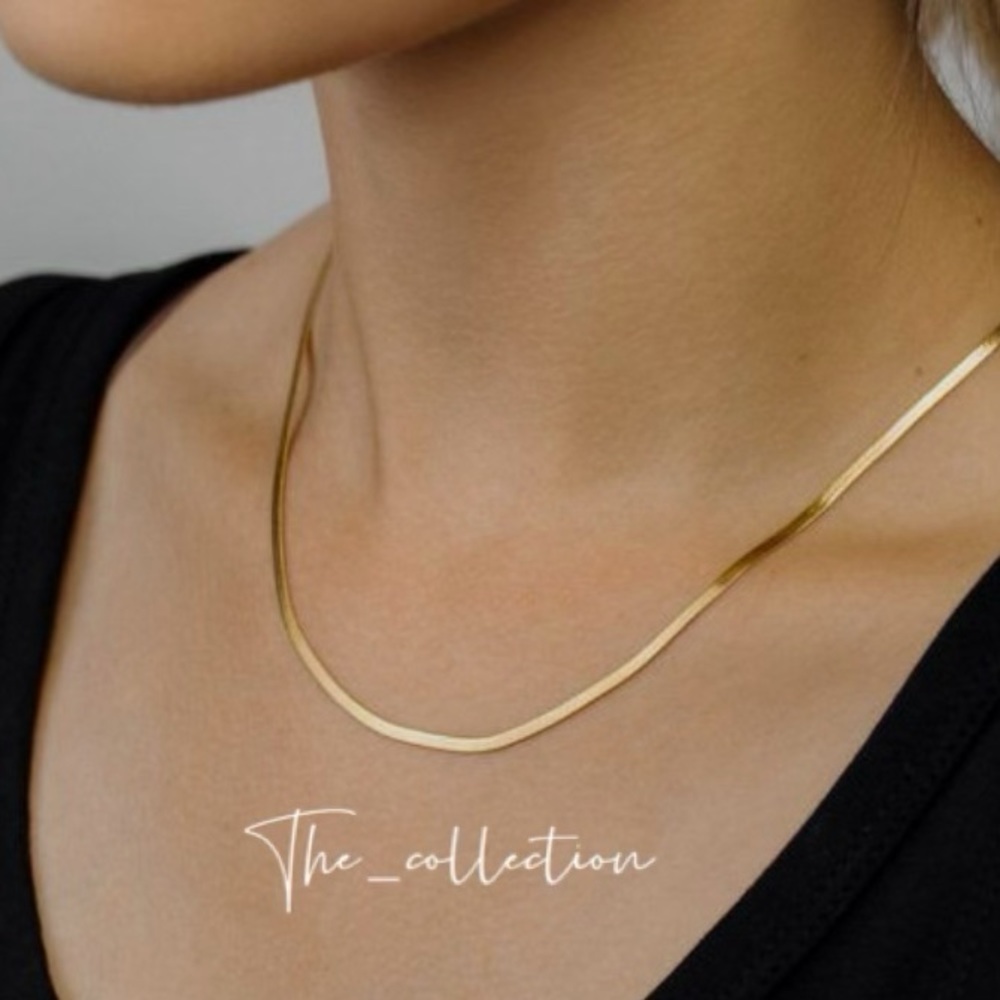 GOLD HERRINGBONE FLAT SNAKE NECKLACE
